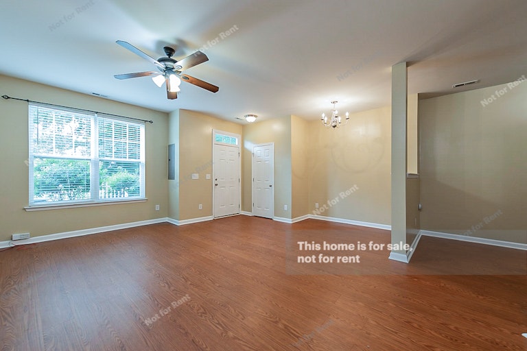 Photo 10 of 15 - 401 Coalinga Ln #108, Raleigh, NC 27610