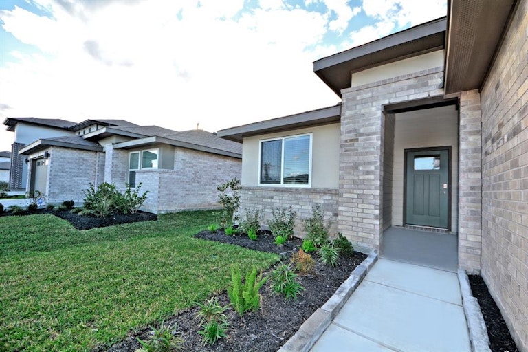 Photo 3 of 25 - 6919 Telford Hollow Trl, Richmond, TX 77407