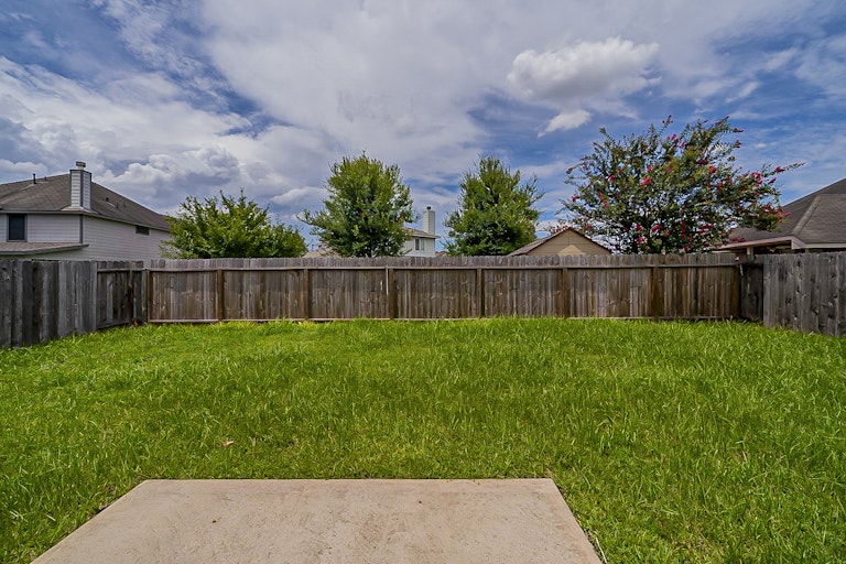 Photo 32 of 36 - 12810 Candlewood Glen Ln, Houston, TX 77014