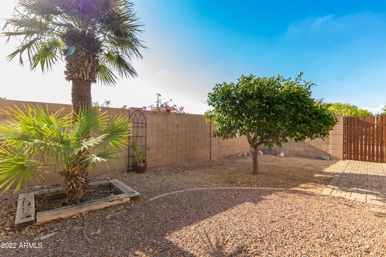 Photo 23 of 25 - 10865 W Ventana Dr E, Sun City, AZ 85373