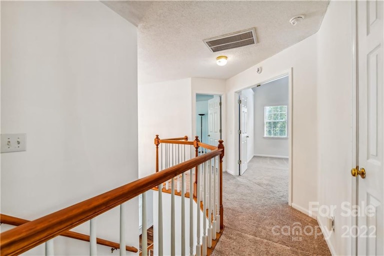 Photo 31 of 36 - 9005 Clifton Meadow Dr, Matthews, NC 28105