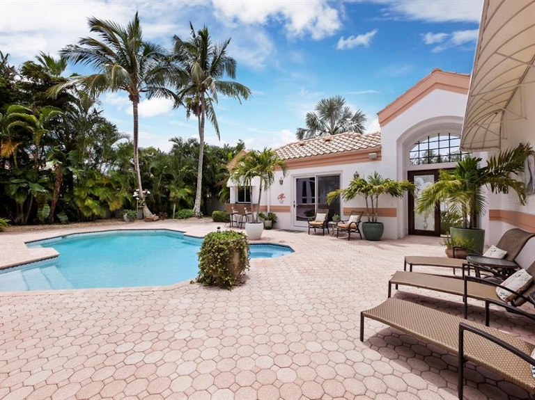 Photo 5 of 68 - 617 Weston Pointe Ct, Longboat Key, FL 34228