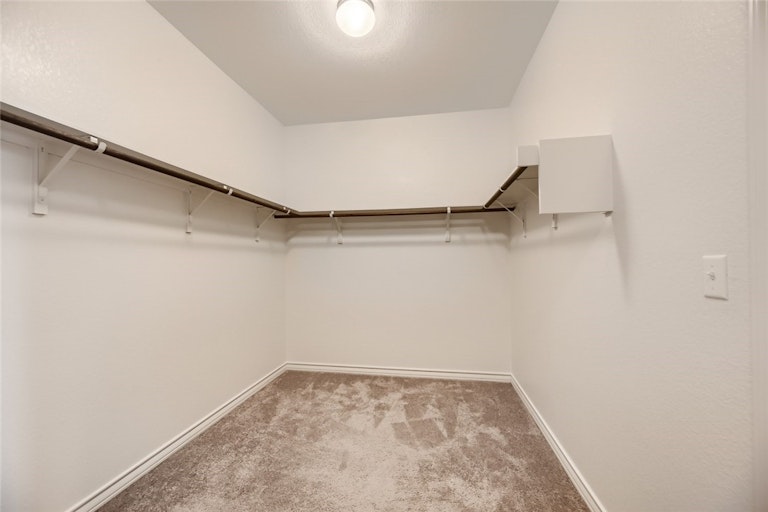Photo 14 of 28 - 17108 Lathrop Ave, Pflugerville, TX 78660