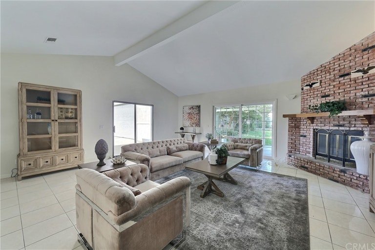 Photo 16 of 46 - 738 S Hollenbeck St, West Covina, CA 91791