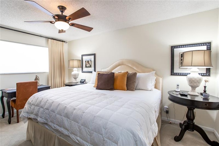 Photo 17 of 32 - 6295 Bahia Del Mar Cir #213, Saint Petersburg, FL 33715