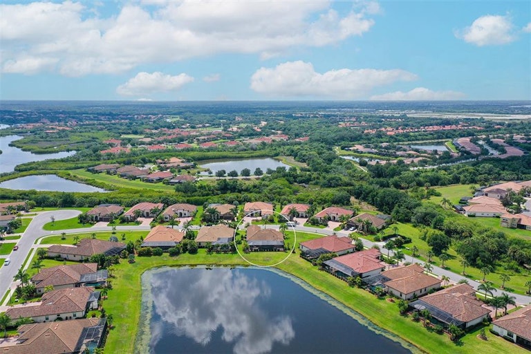 Photo 51 of 94 - 704 Moorings Way, Bradenton, FL 34212