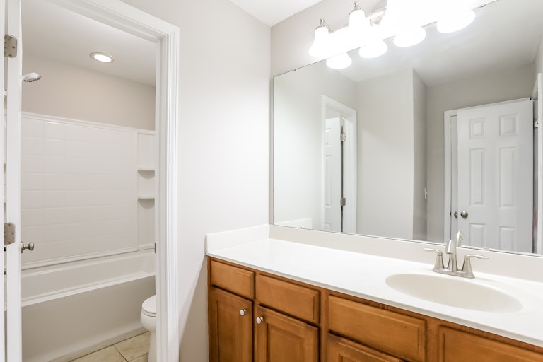 Photo 17 of 25 - 346 Anterbury Dr, Apex, NC 27502