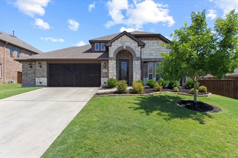 Photo 1 of 25 - 915 Birchwood Dr, Wylie, TX 75098