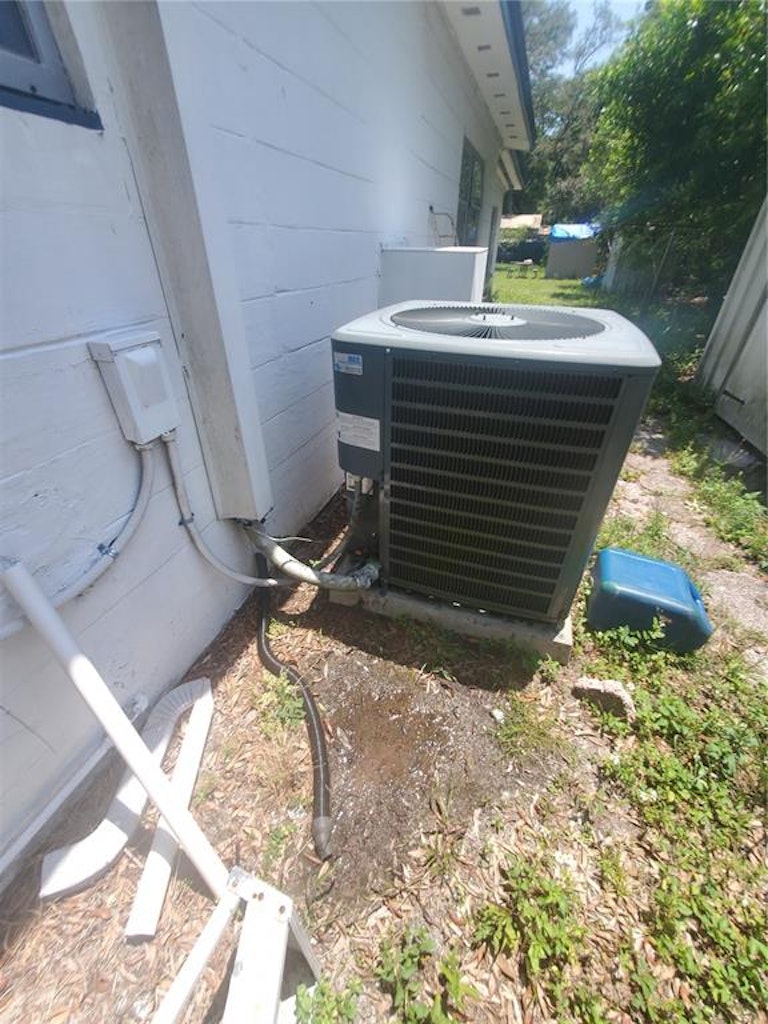 Photo 65 of 77 - 1610 W Knollwood St, Tampa, FL 33604
