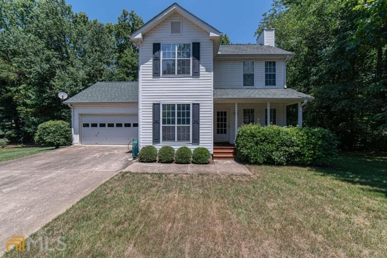Photo 1 of 40 - 6875 Bannister Park Ln, Cumming, GA 30028