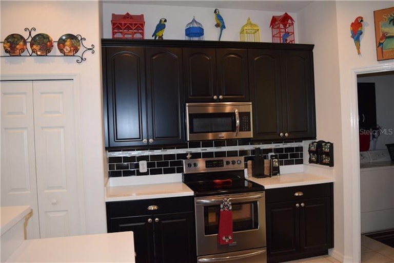 Photo 3 of 18 - 400 Quail Meadow Ct, Debary, FL 32713