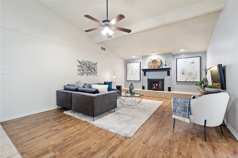 Photo 6 of 39 - 2915 Gabriel View Dr, Georgetown, TX 78628