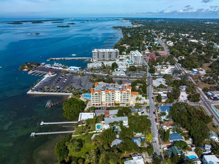 Photo 45 of 45 - 700 N Osceola Ave #405, Clearwater, FL 33755