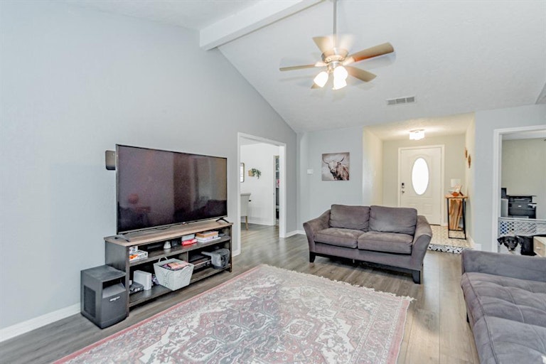 Photo 4 of 24 - 16930 Creek Line Dr, Friendswood, TX 77546