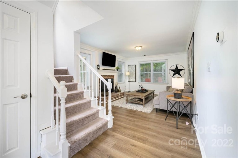 Photo 3 of 28 - 1129 Well Spring Dr, Charlotte, NC 28262
