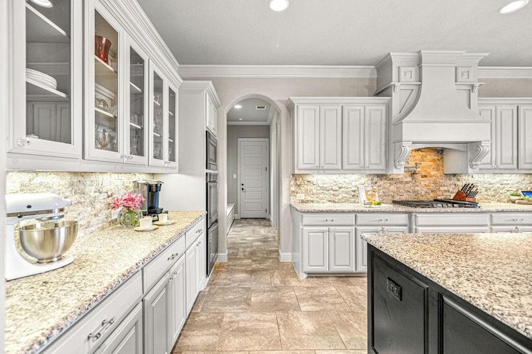 Photo 12 of 37 - 1620 Cattle Dr, Prosper, TX 75078