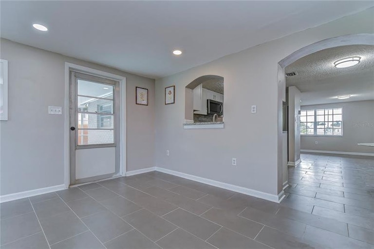 Photo 15 of 49 - 2105 Dartmouth Dr, Holiday, FL 34691