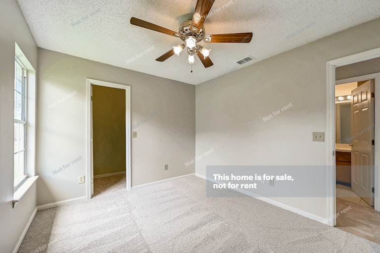 Photo 23 of 31 - 8281 Velvet Springs Ln, Jacksonville, FL 32244