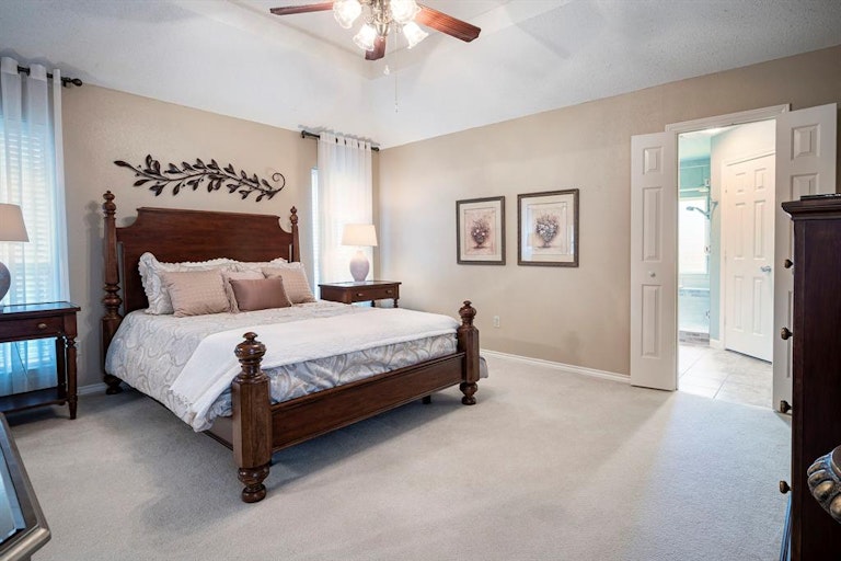 Photo 10 of 24 - 2206 Timberline Dr, Carrollton, TX 75007