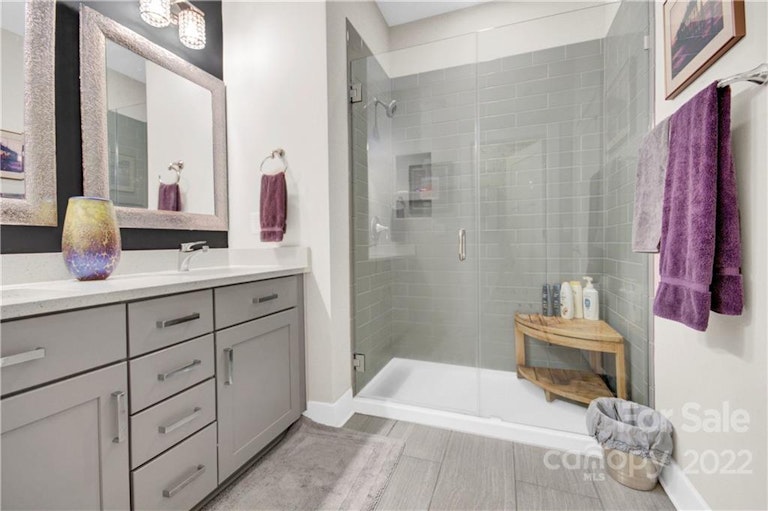 Photo 15 of 25 - 2446 Brelade Pl, Charlotte, NC 28203