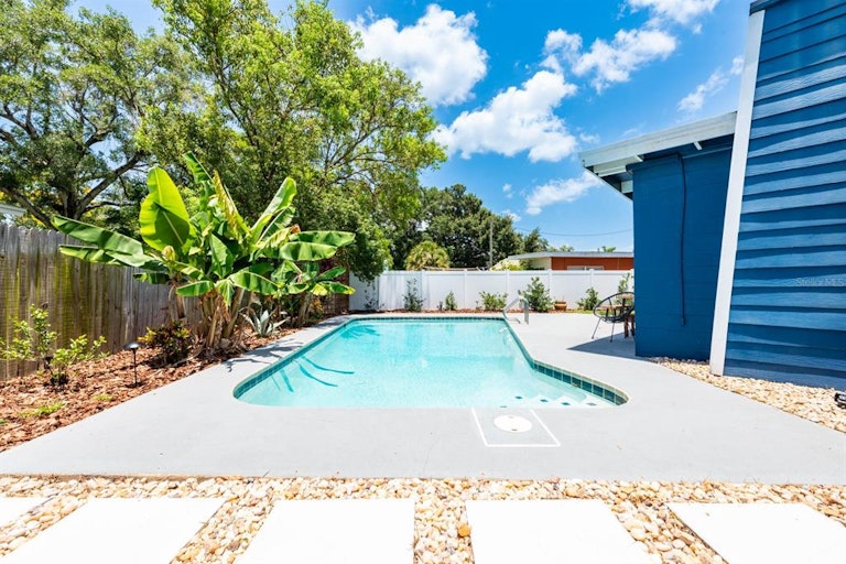 Photo 19 of 30 - 507 Sunglow Dr, Orlando, FL 32803