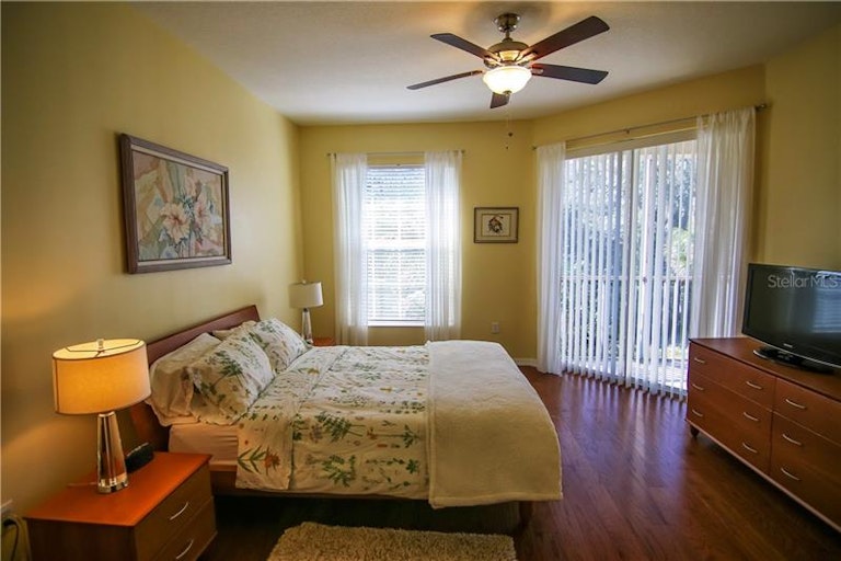 Photo 6 of 18 - 6973 Prosperity Cir #2201, Sarasota, FL 34238