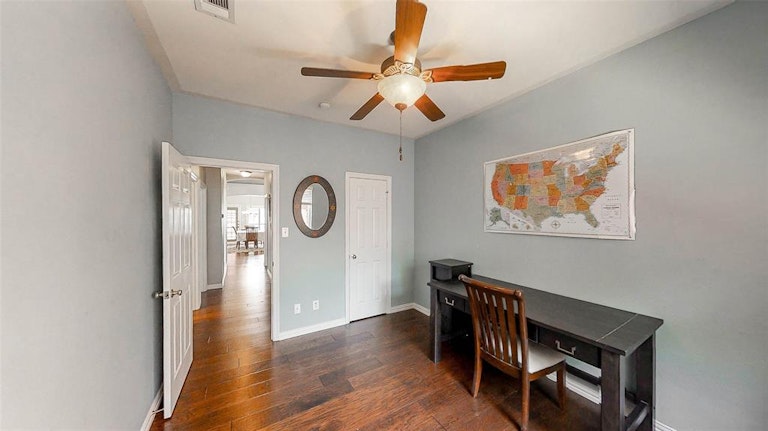 Photo 27 of 34 - 1800 Tara Ct, Flower Mound, TX 75028