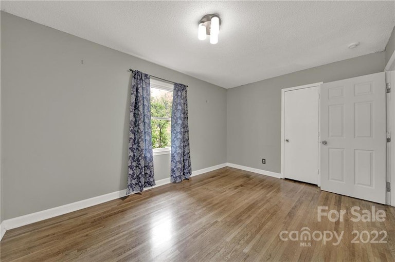 Photo 23 of 29 - 9023 Nottoway Dr, Charlotte, NC 28213