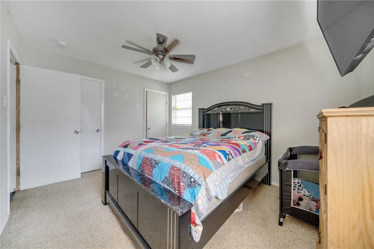 Photo 12 of 23 - 7624 Evergreen Rd, Richland Hills, TX 76118