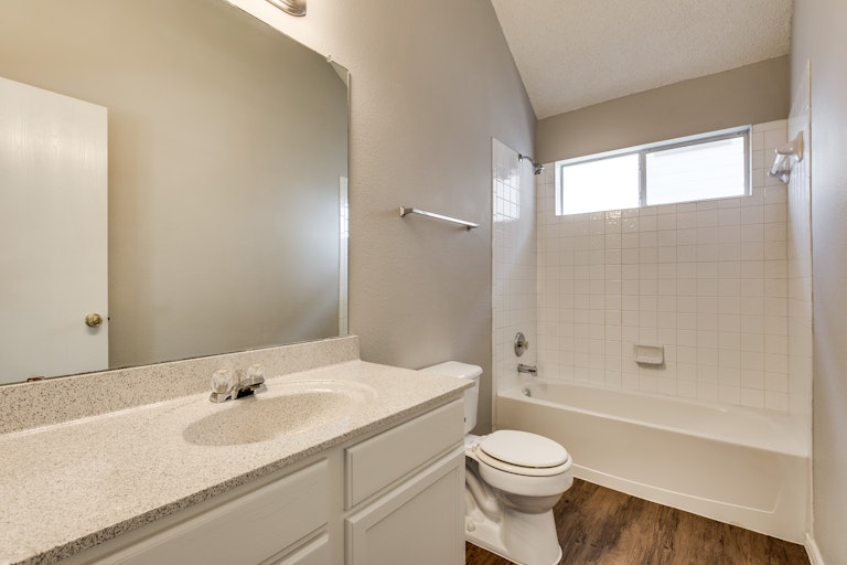 Photo 21 of 25 - 2308 Acorn Bnd, Denton, TX 76210