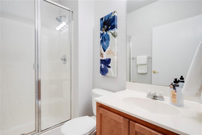 Photo 22 of 25 - 9873 Sparrow Hawk Ln, Fort Worth, TX 76108