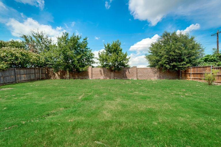 Photo 33 of 34 - 3602 Hawthorne Trl, Rockwall, TX 75032