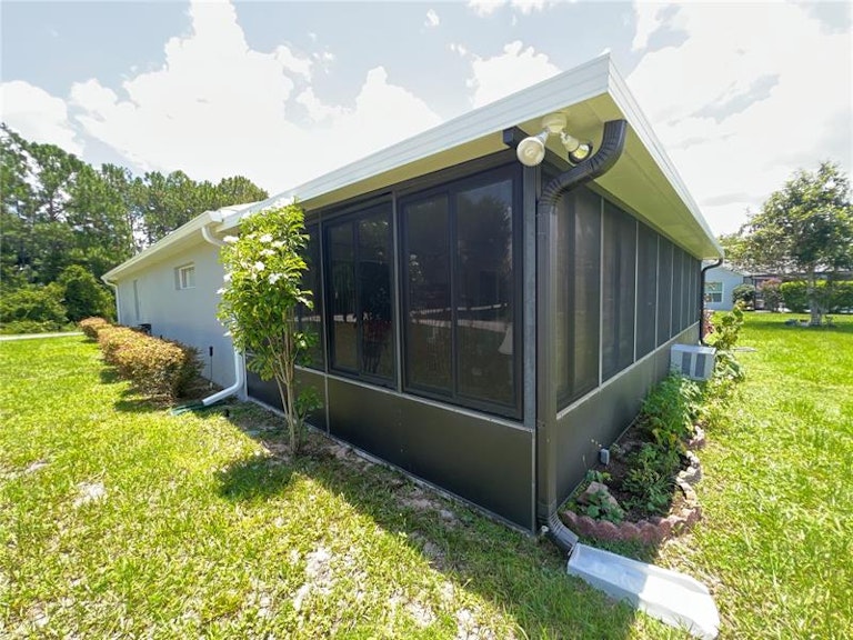 Photo 28 of 59 - 1028 Grand Reserve Dr, Davenport, FL 33837