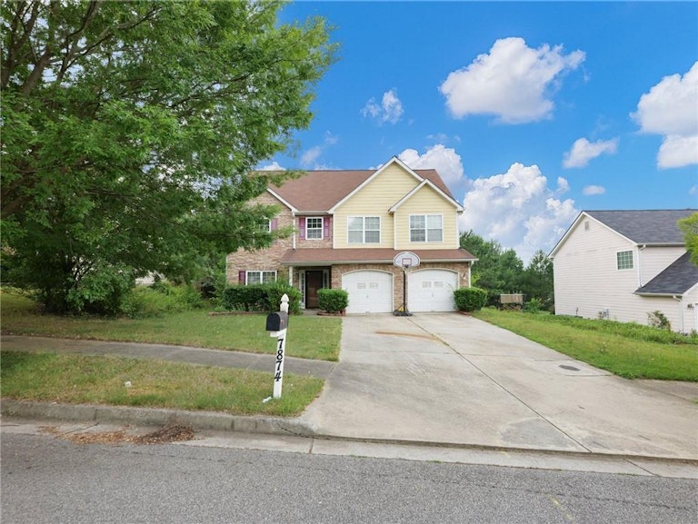 Photo 1 of 31 - 7874 Village Pass, Fairburn, GA 30213