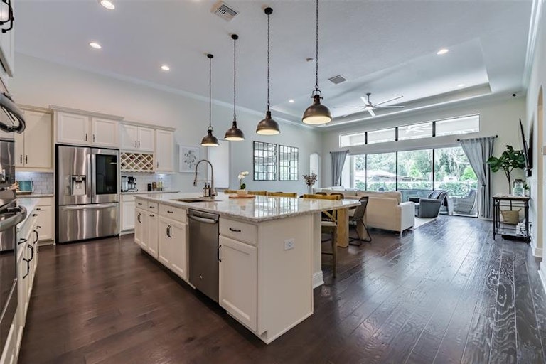 Photo 11 of 57 - 16532 Ballyshannon Dr, Tampa, FL 33624