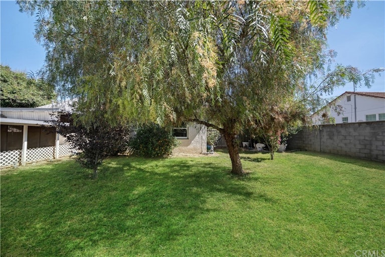 Photo 30 of 38 - 34273 Avenue E, Yucaipa, CA 92399