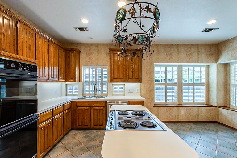 Photo 8 of 28 - 1112 Timbercreek Dr, Allen, TX 75002