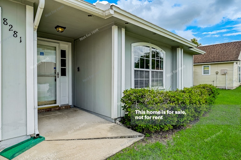 Photo 10 of 31 - 8281 Velvet Springs Ln, Jacksonville, FL 32244
