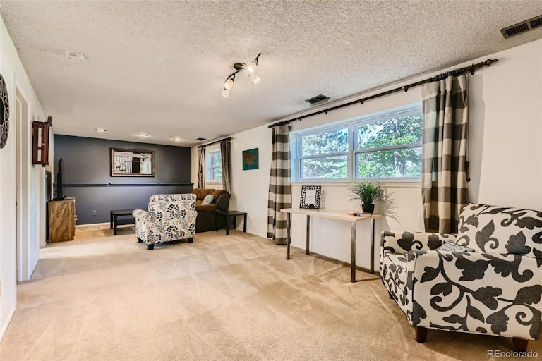 Photo 20 of 28 - 1824 Dexter St, Broomfield, CO 80020