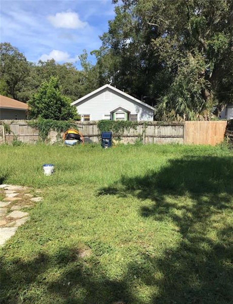 Photo 17 of 18 - 8416 N Taliaferro Ave, Tampa, FL 33604
