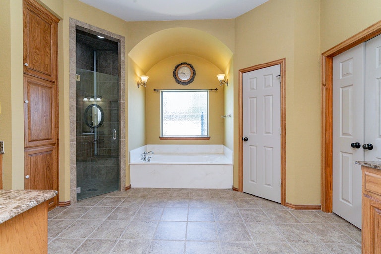 Photo 4 of 34 - 1509 Western Willow Dr, Haslet, TX 76052