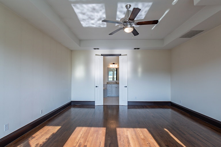 Photo 24 of 28 - 723 Brookstone Dr, Irving, TX 75039