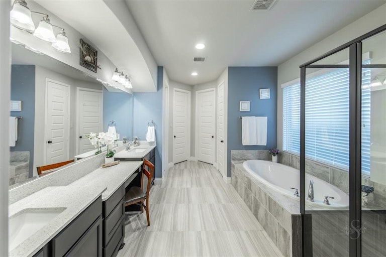 Photo 24 of 38 - 16818 Caney Mountain Dr, Humble, TX 77346