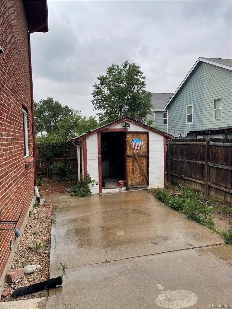 Photo 6 of 7 - 7548 Bannock St, Denver, CO 80221