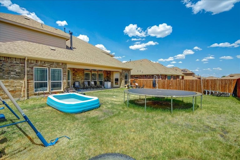 Photo 40 of 40 - 6413 Glenwick Dr, Fort Worth, TX 76123