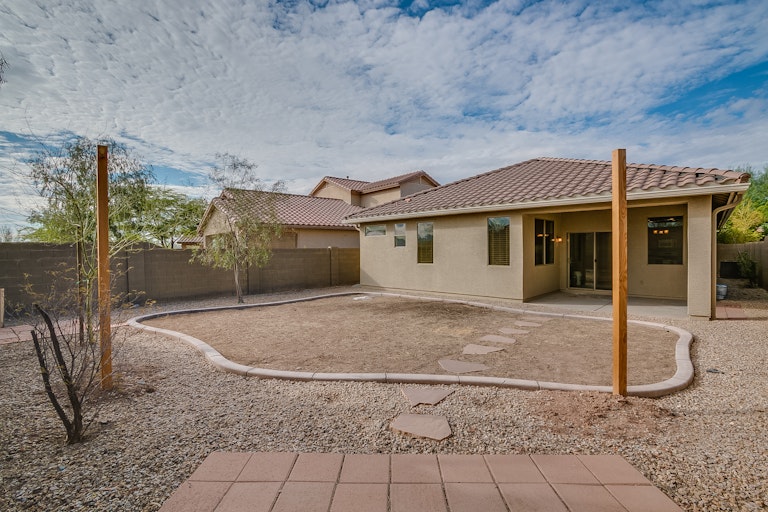 Photo 6 of 23 - 1612 W Kuralt Dr, Anthem, AZ 85086