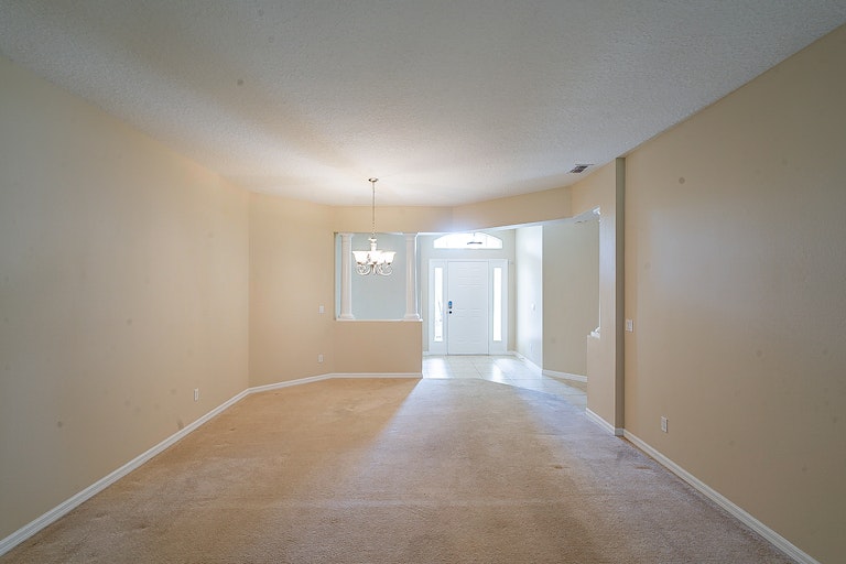 Photo 3 of 30 - 1718 Palmerston Cir, Ocoee, FL 34761