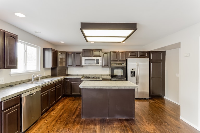 Photo 12 of 25 - 1715 Paonia Ct, Castle Rock, CO 80109
