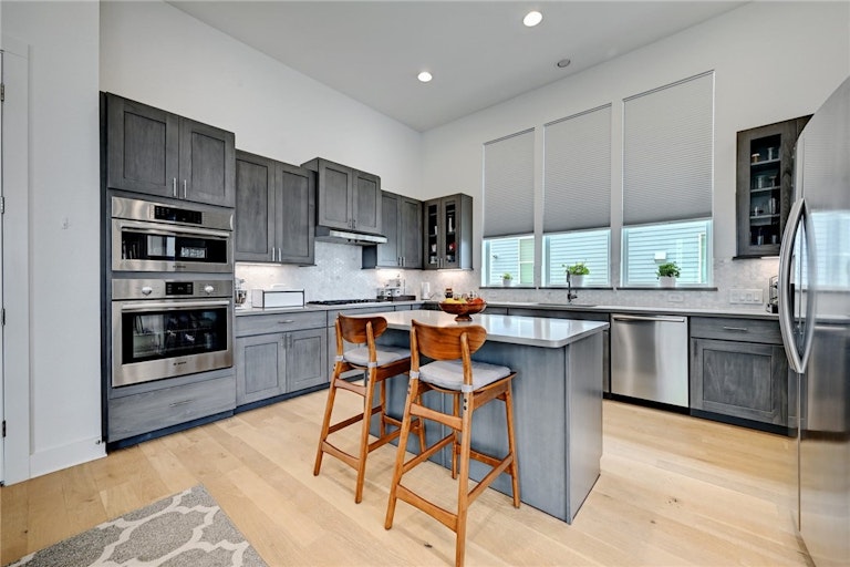 Photo 7 of 22 - 7321 Cordoba Dr, Austin, TX 78724