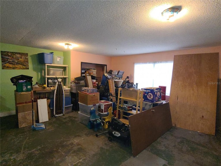 Photo 5 of 15 - 208 Alta Vista St, Debary, FL 32713